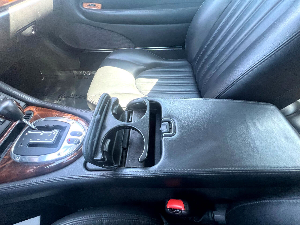 Used 2006 Jaguar XK8 Coupe image 42