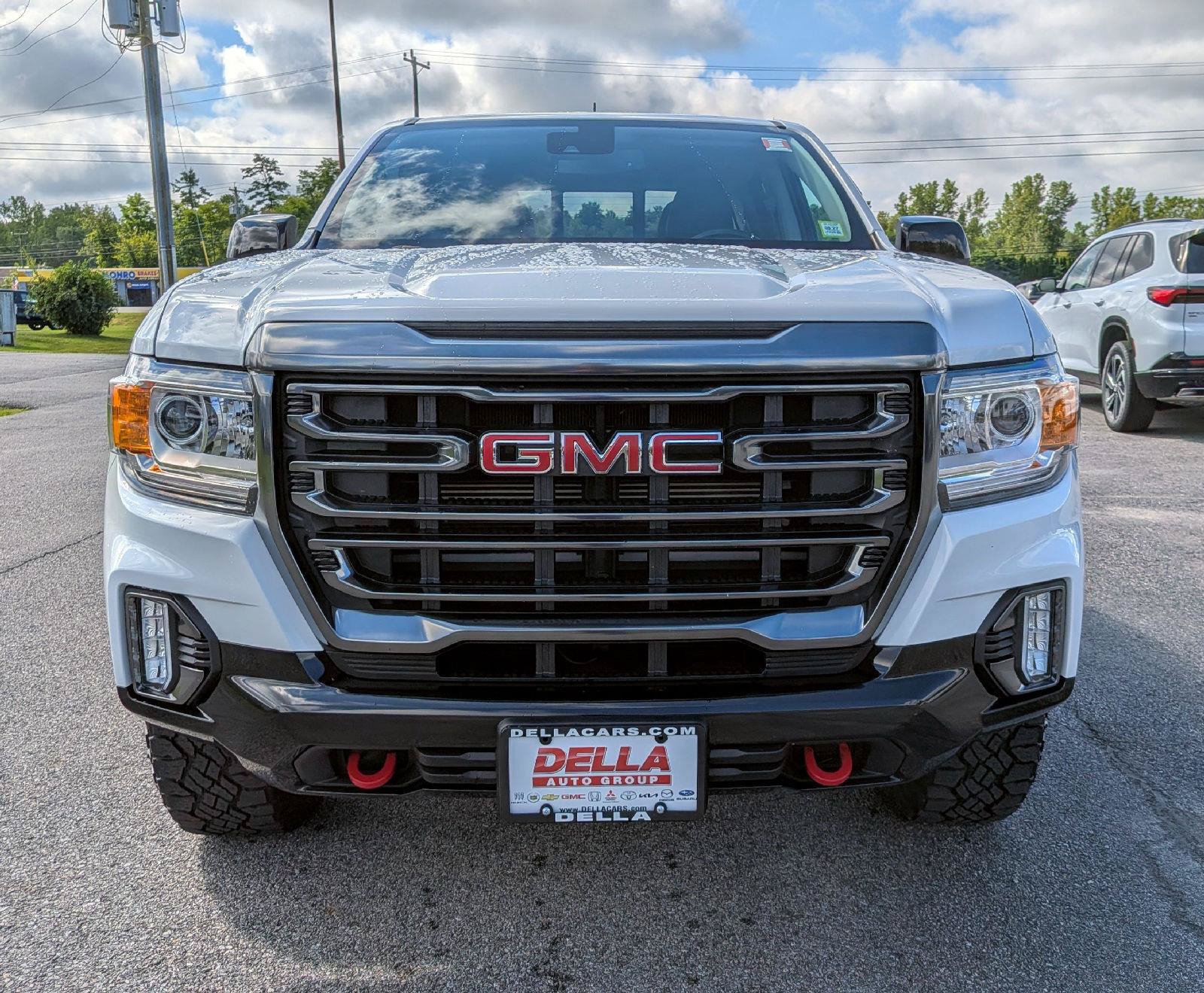 Used 2022 GMC Canyon AT4 AWD/4WD image 2