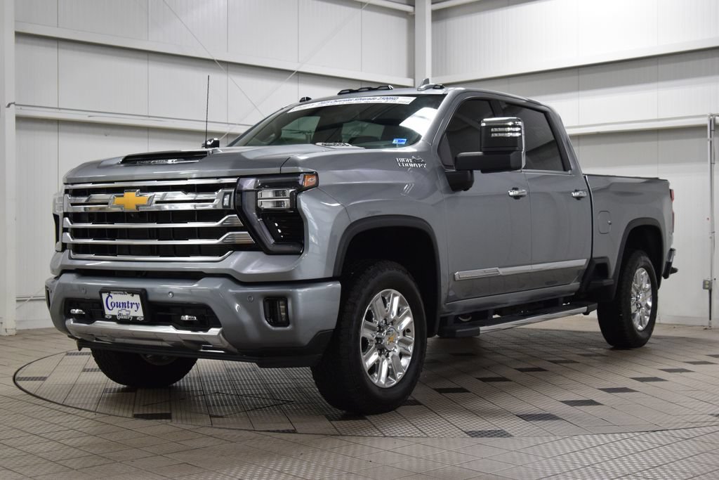 Used 2025 Chevrolet Silverado 2500 High Country w/ Z71 Off-Road Package AWD/4WD image 3