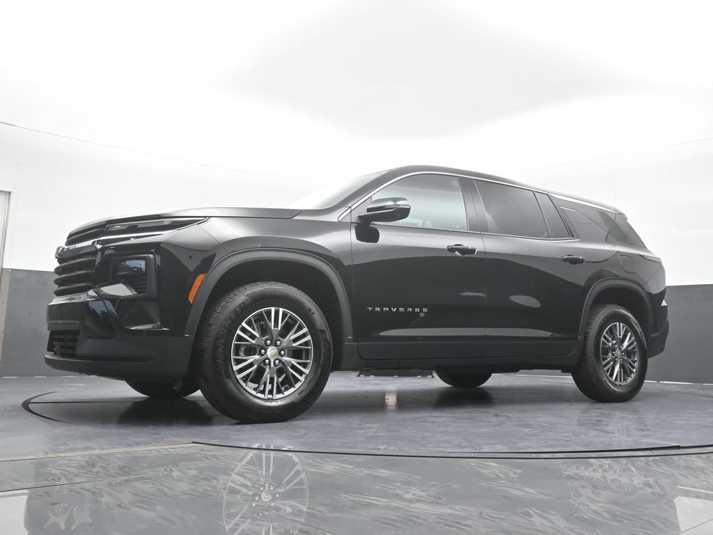 Used 2024 Chevrolet Traverse LS FWD image 65