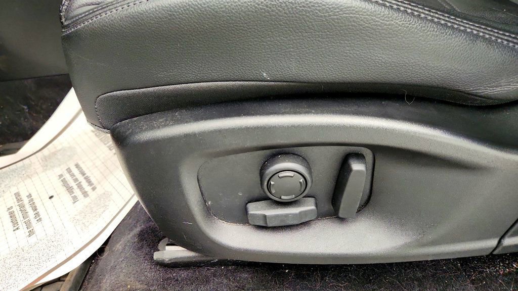 Used 2023 Jaguar E-PACE SE AWD/4WD image 12