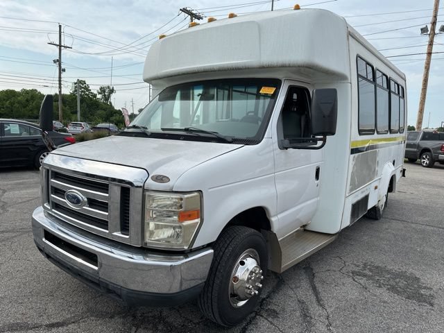 Used 2008 Ford E-350 and Econoline 350 Super Duty RWD image 3