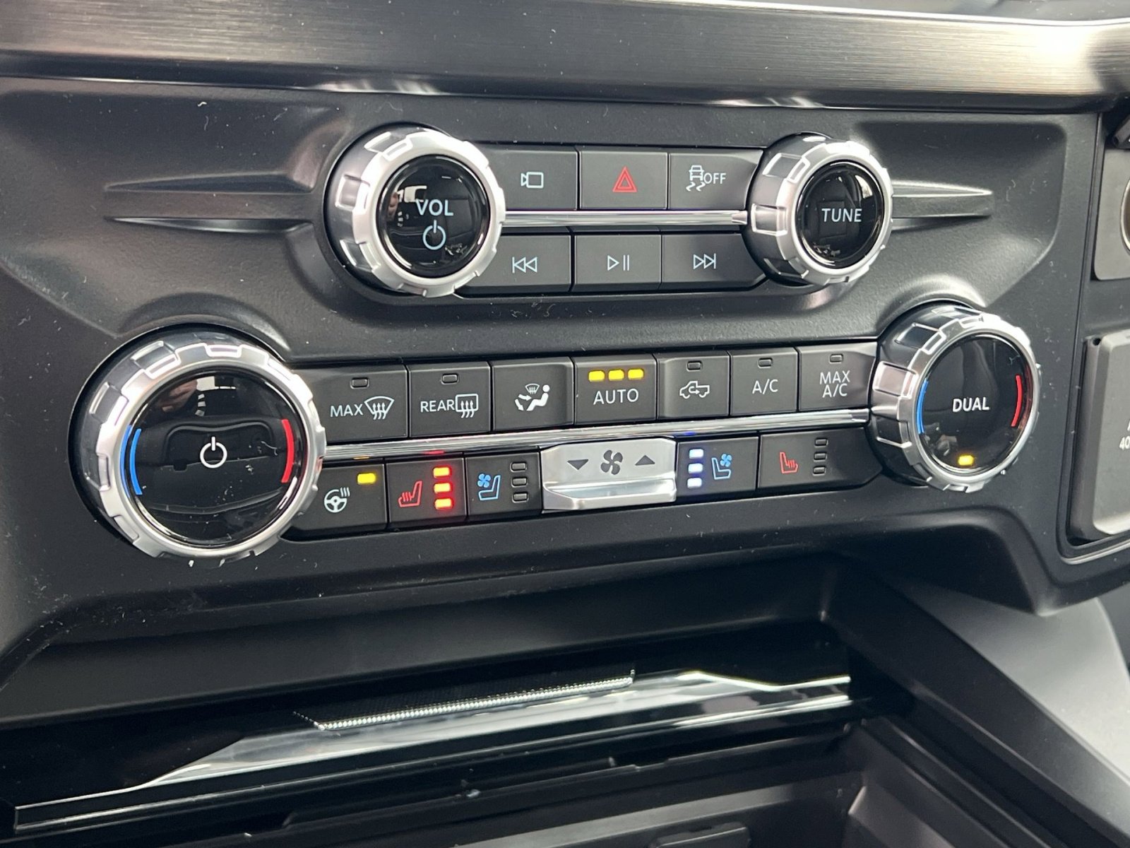 New 2026 Ford F250 Lariat w/ Lariat Premium Package image 21