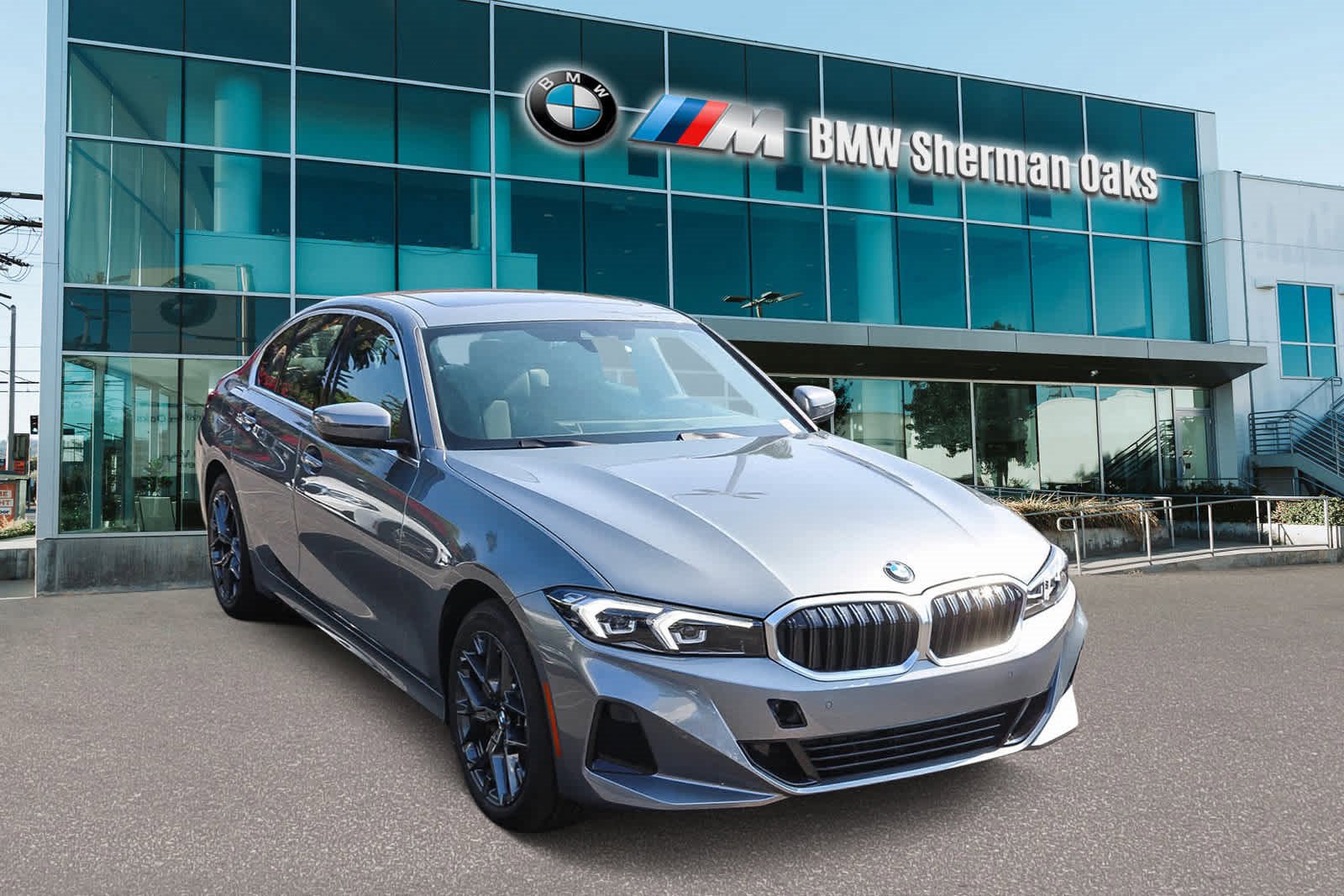 New 2025 BMW 330i xDrive Sedan w/ Convenience Package image 3