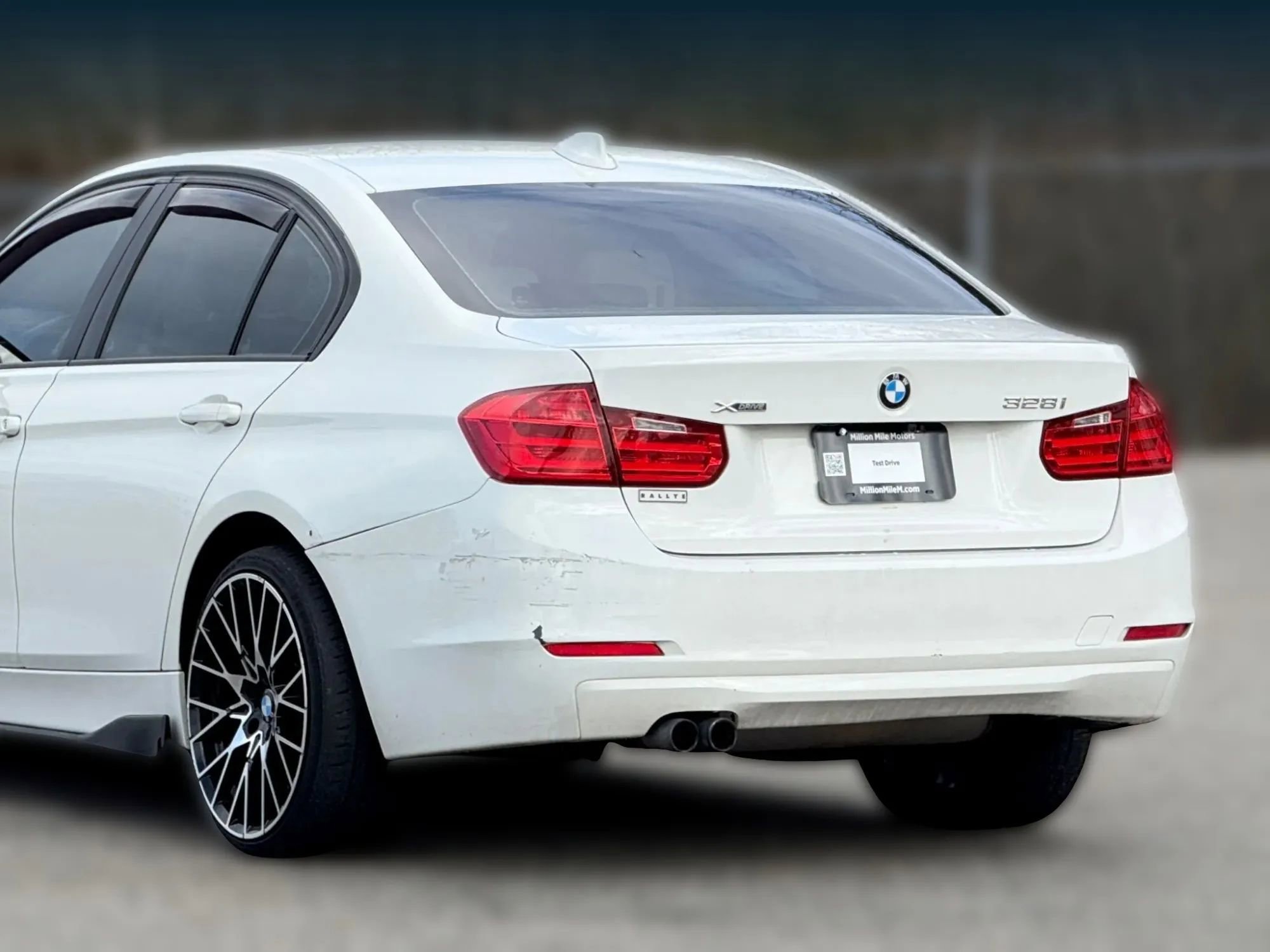 Used 2014 BMW 328i xDrive Sedan image 16