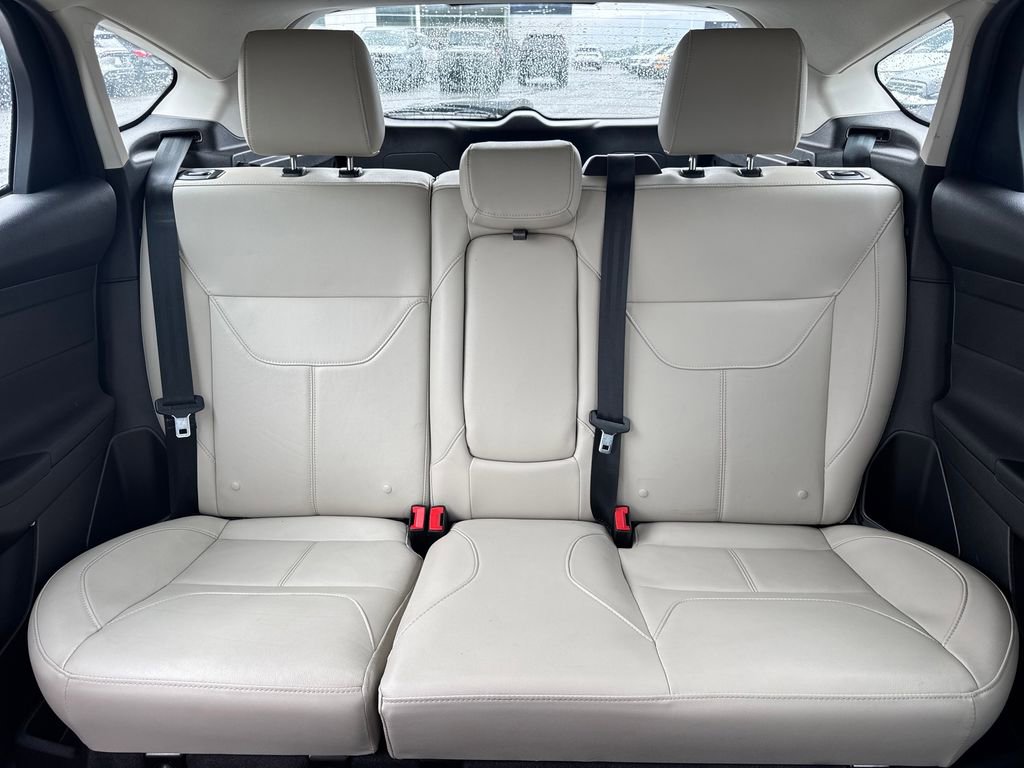 Used 2018 Ford Focus Titanium FWD image 27