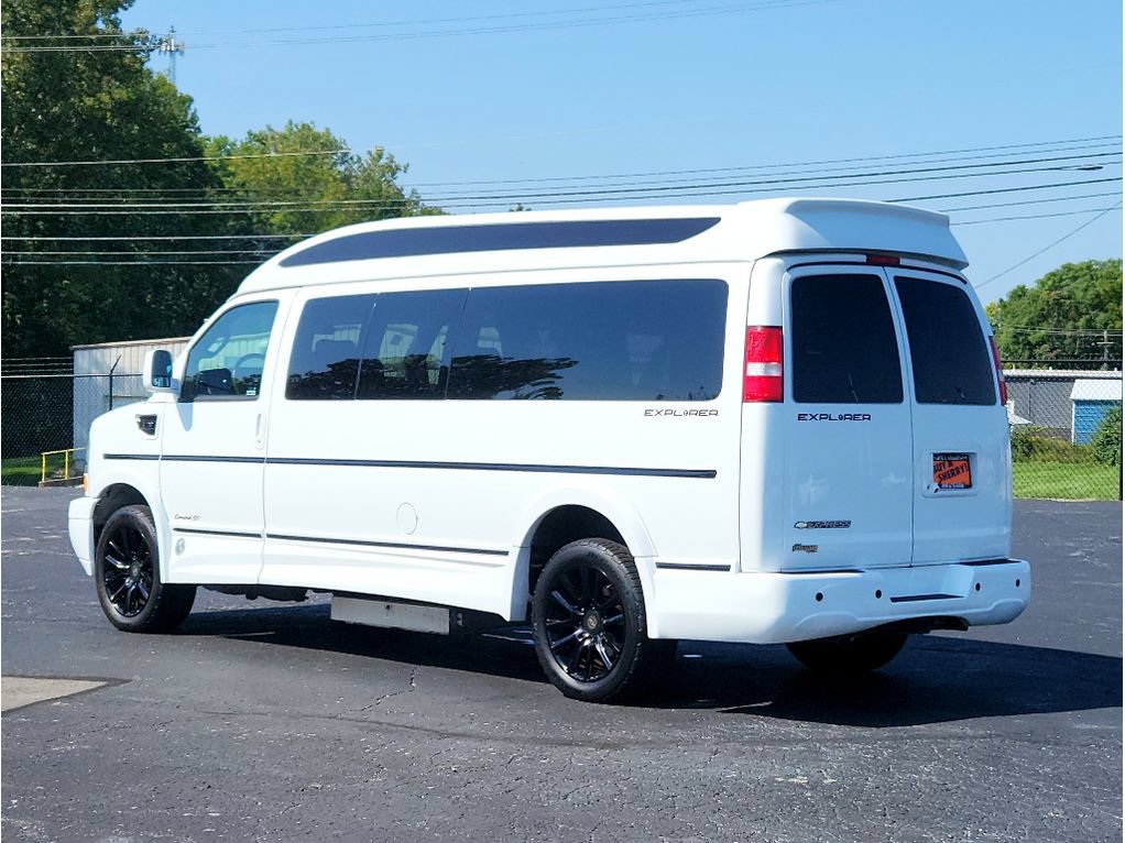 Used 2020 Chevrolet Express 2500 Extended w/ Enhanced Convenience Package RWD image 21