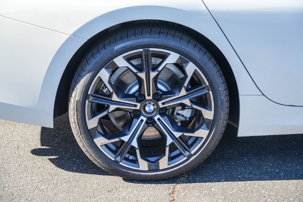 New 2026 BMW 330i Sedan w/ Convenience Package RWD image 8
