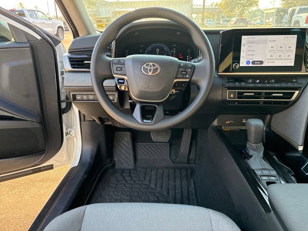 Used 2025 Toyota Camry LE FWD image 16