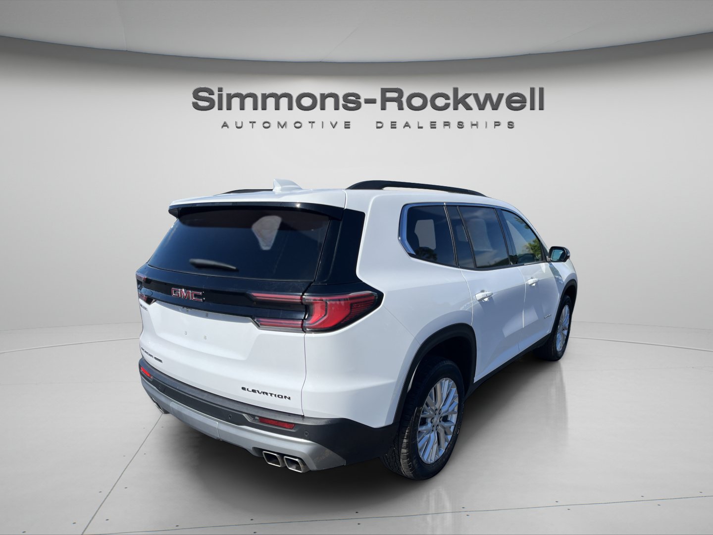 Used 2025 GMC Acadia Elevation w/ Elevation Premium Package AWD/4WD image 5