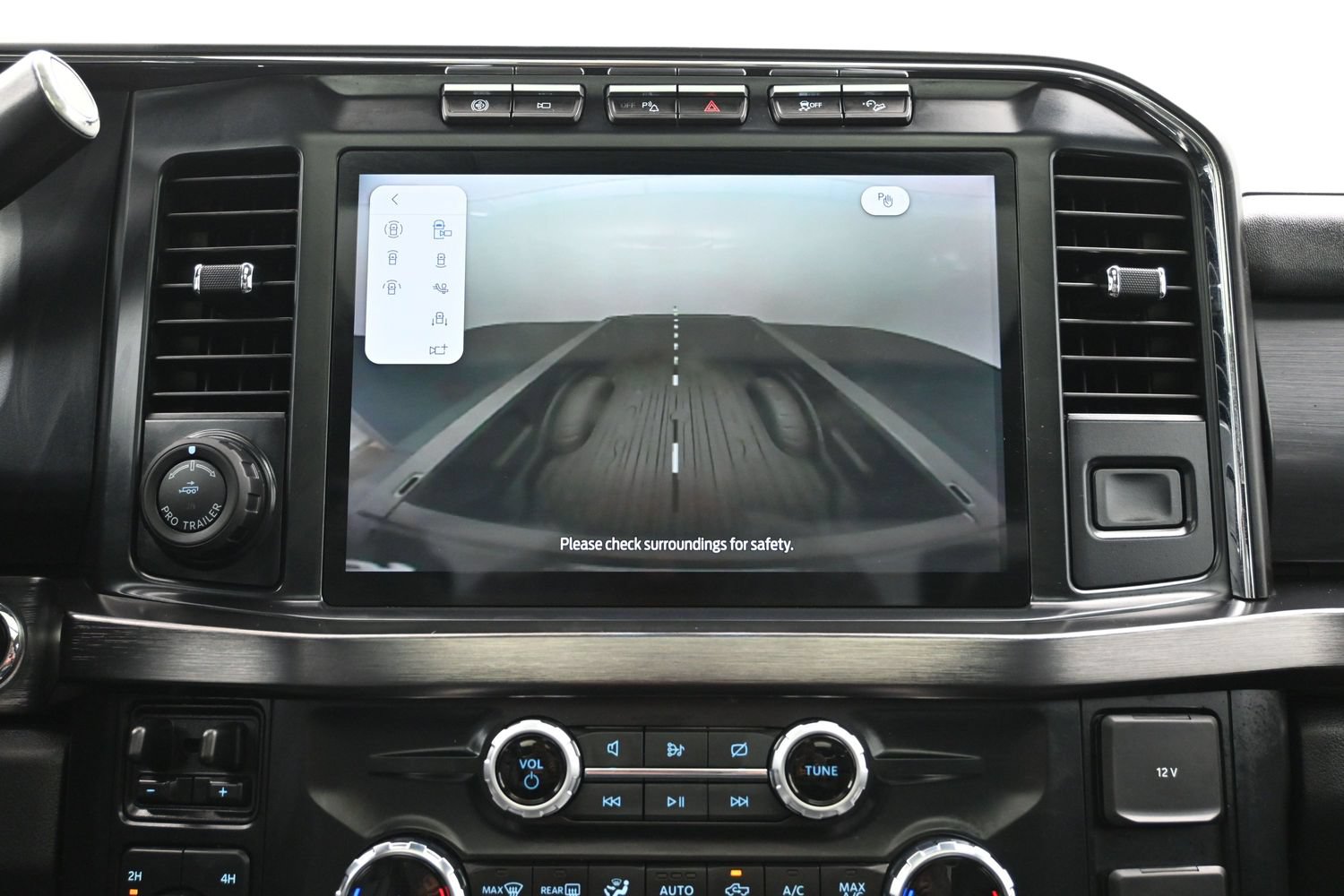 Used 2023 Ford F250 Lariat w/ Lariat Ultimate Package AWD/4WD image 33