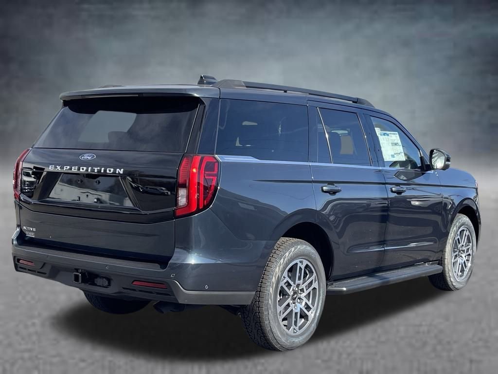 New 2025 Ford Expedition Active image 3