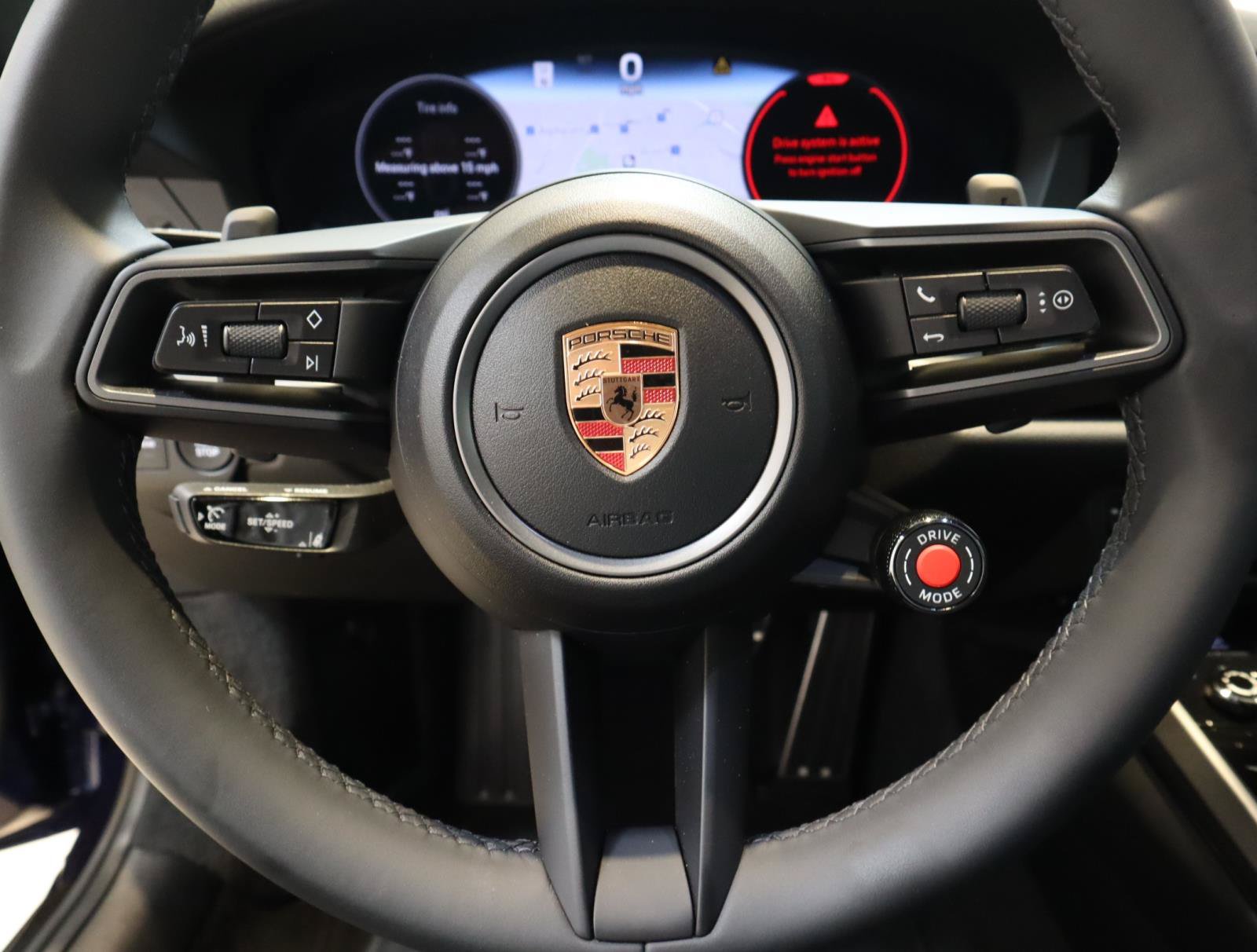 Used 2025 Porsche 911 Carrera RWD image 24