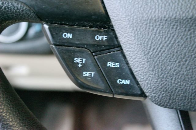 Used 2017 Ford Escape SE w/ Equipment Group 201A image 16