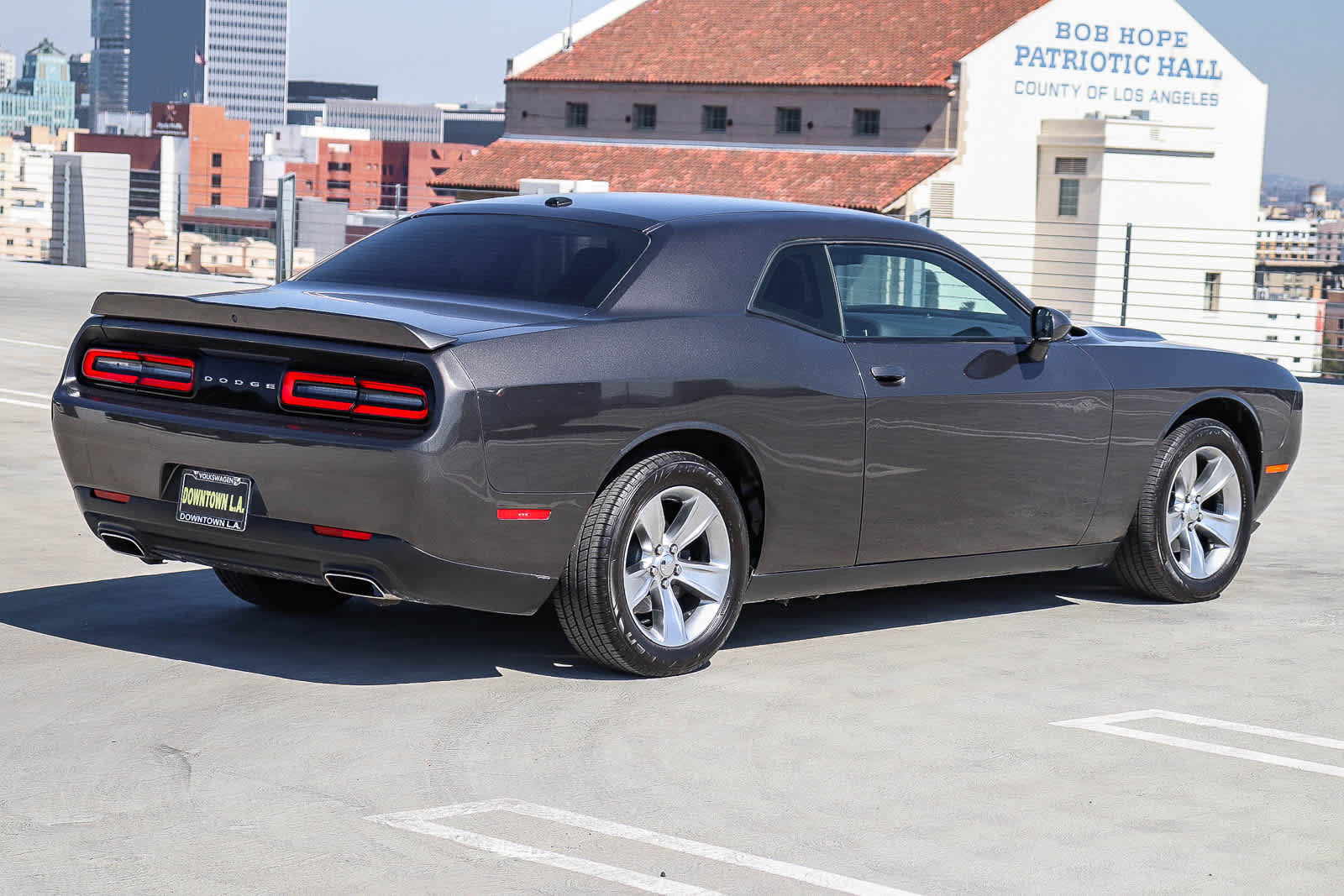 Used 2021 Dodge Challenger SXT image 4