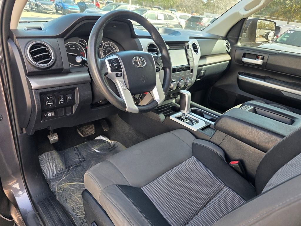Used 2017 Toyota Tundra SR5 w/ SR5 Upgrade Package image 7