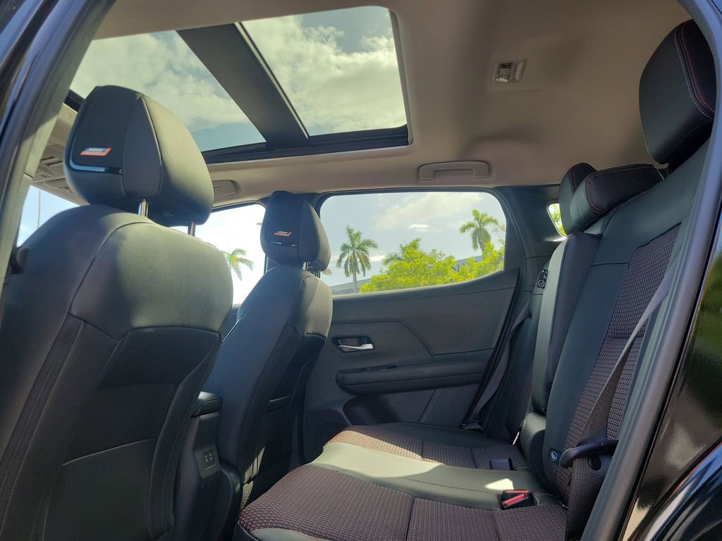 New 2026 Nissan Kicks SR image 11