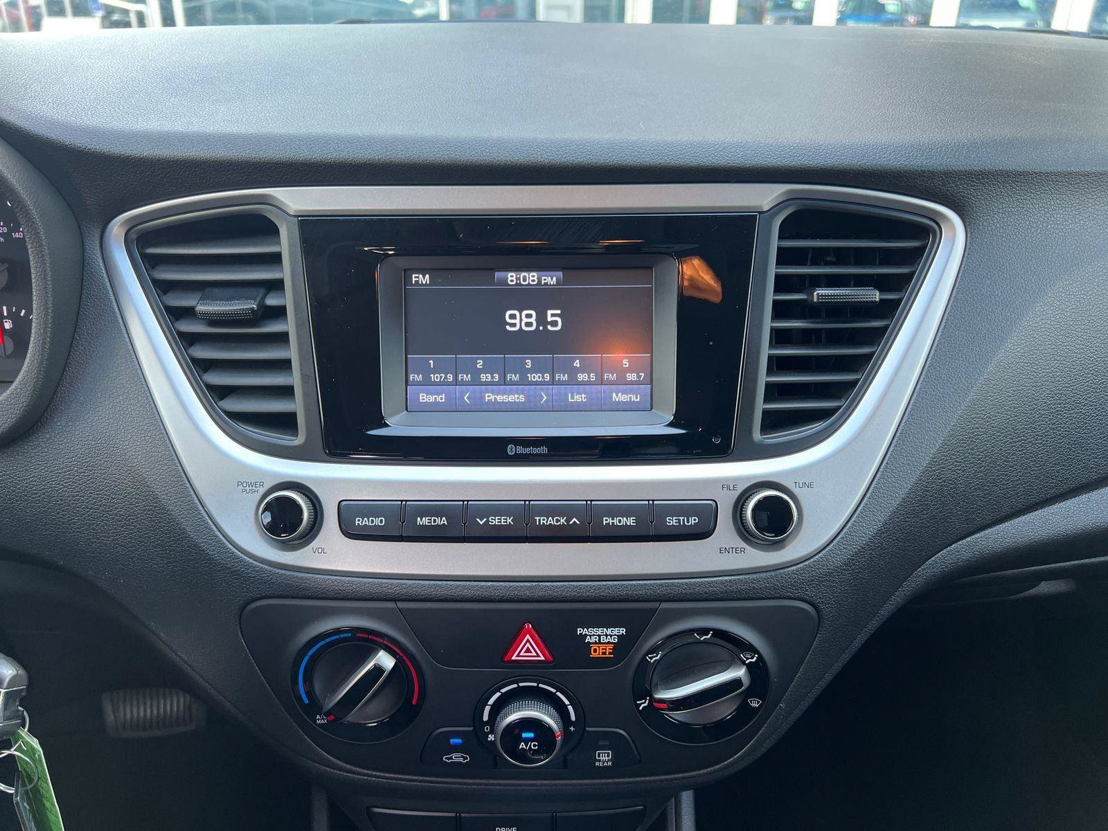 Used 2022 Hyundai Accent SE FWD image 19