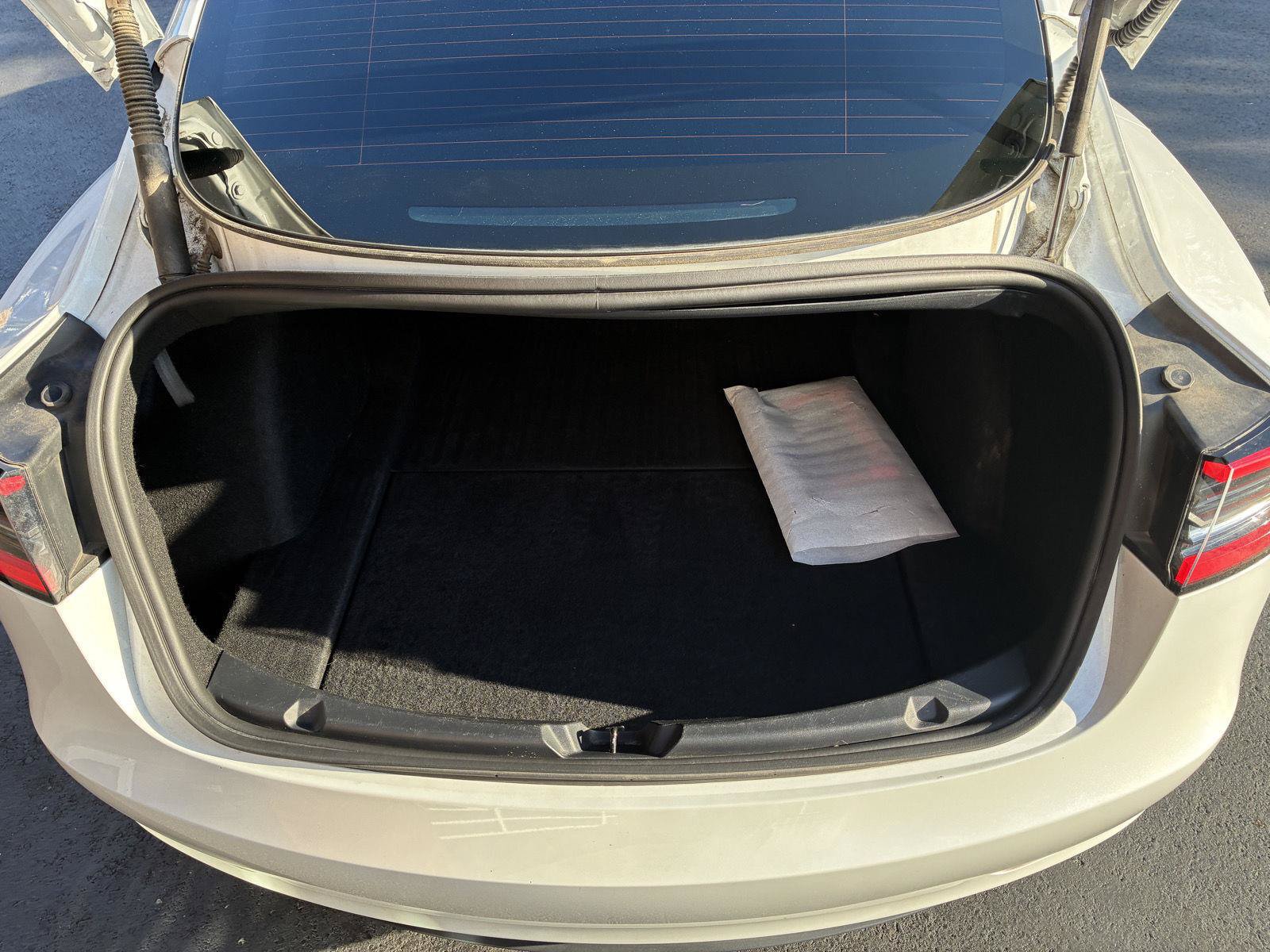 Used 2023 Tesla Model 3 Standard Range RWD image 9