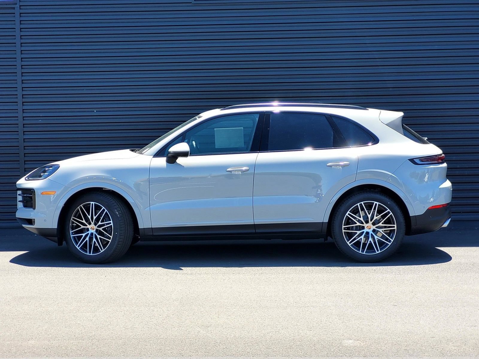 New 2026 Porsche Cayenne AWD/4WD image 3