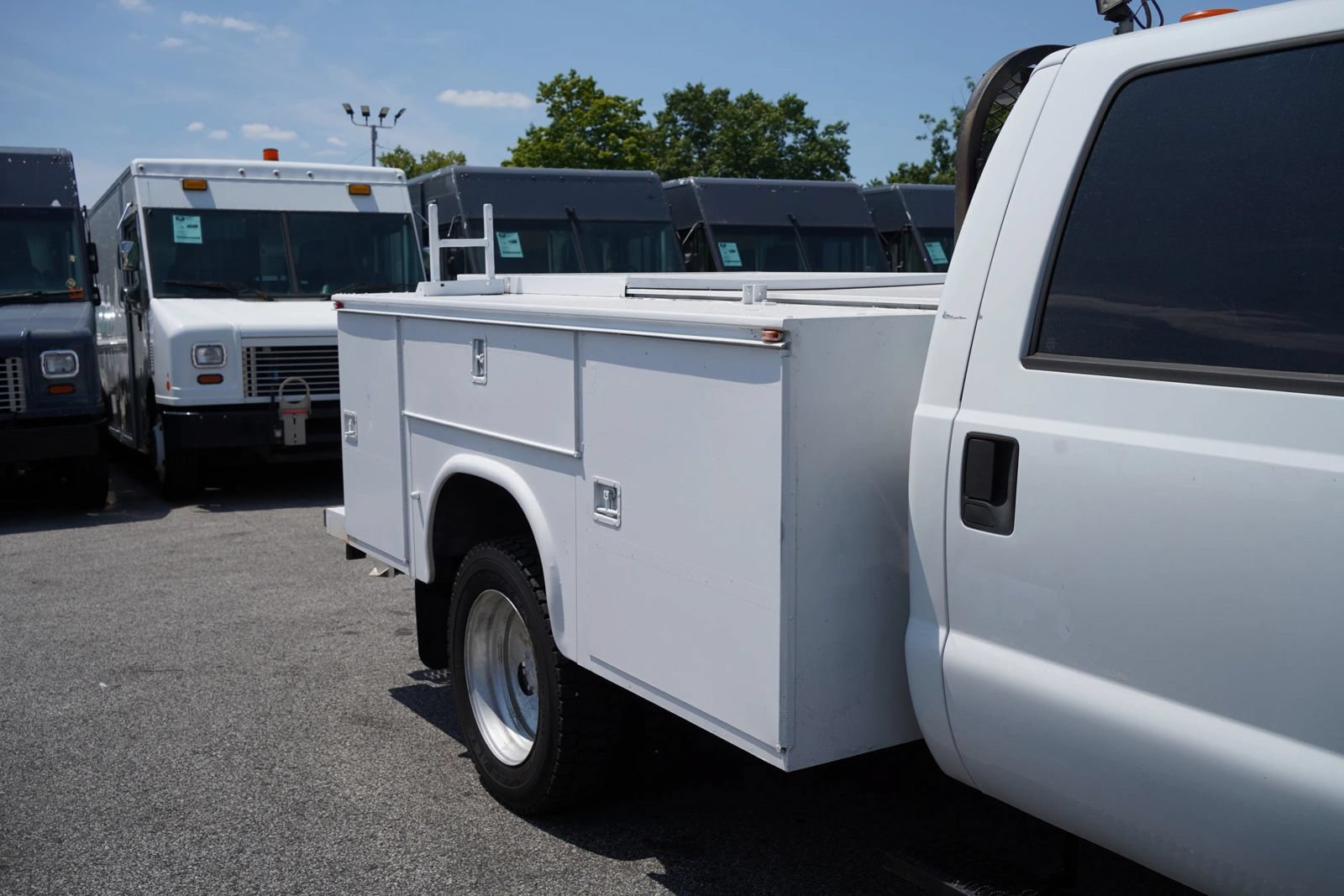 Used 2015 Ford F550 4x4 Crew Cab Super Duty image 15