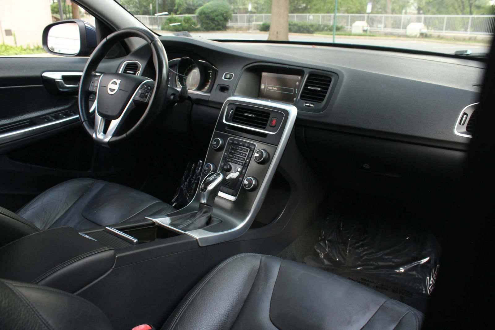 Used 2014 Volvo S60 T5 FWD image 25