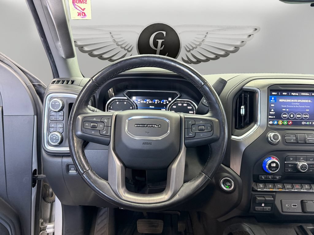 Used 2022 GMC Sierra 3500 Denali w/ Denali Ultimate Package AWD/4WD image 12