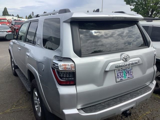 Used 2022 Toyota 4Runner SR5 Premium AWD/4WD image 3