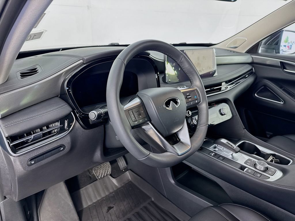 Certified 2026 INFINITI QX60 Luxe w/ Cargo Package FWD image 9