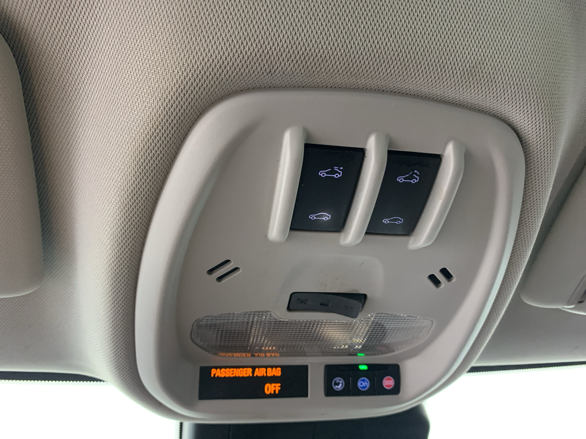 Used 2025 Chevrolet Trax ACTIV w/ Sunroof Package FWD image 27