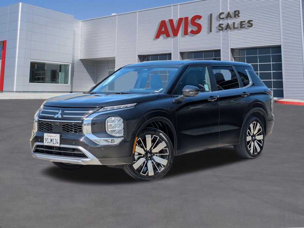 Used 2025 Mitsubishi Outlander SE AWD/4WD image 1