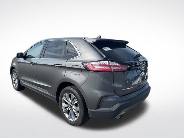 Used 2024 Ford Edge Titanium AWD/4WD image 3