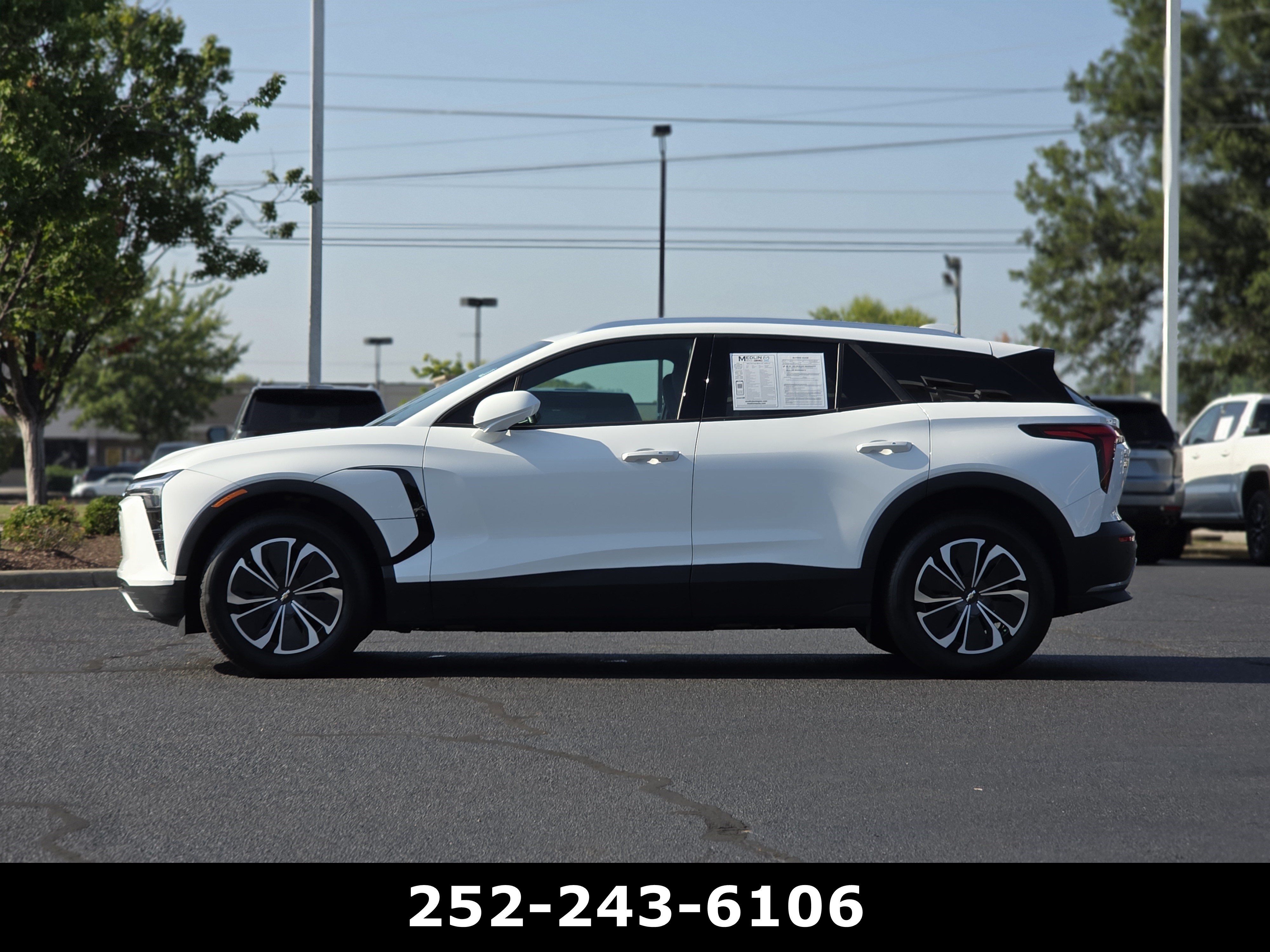 Used 2025 Chevrolet Blazer EV LT AWD/4WD image 4