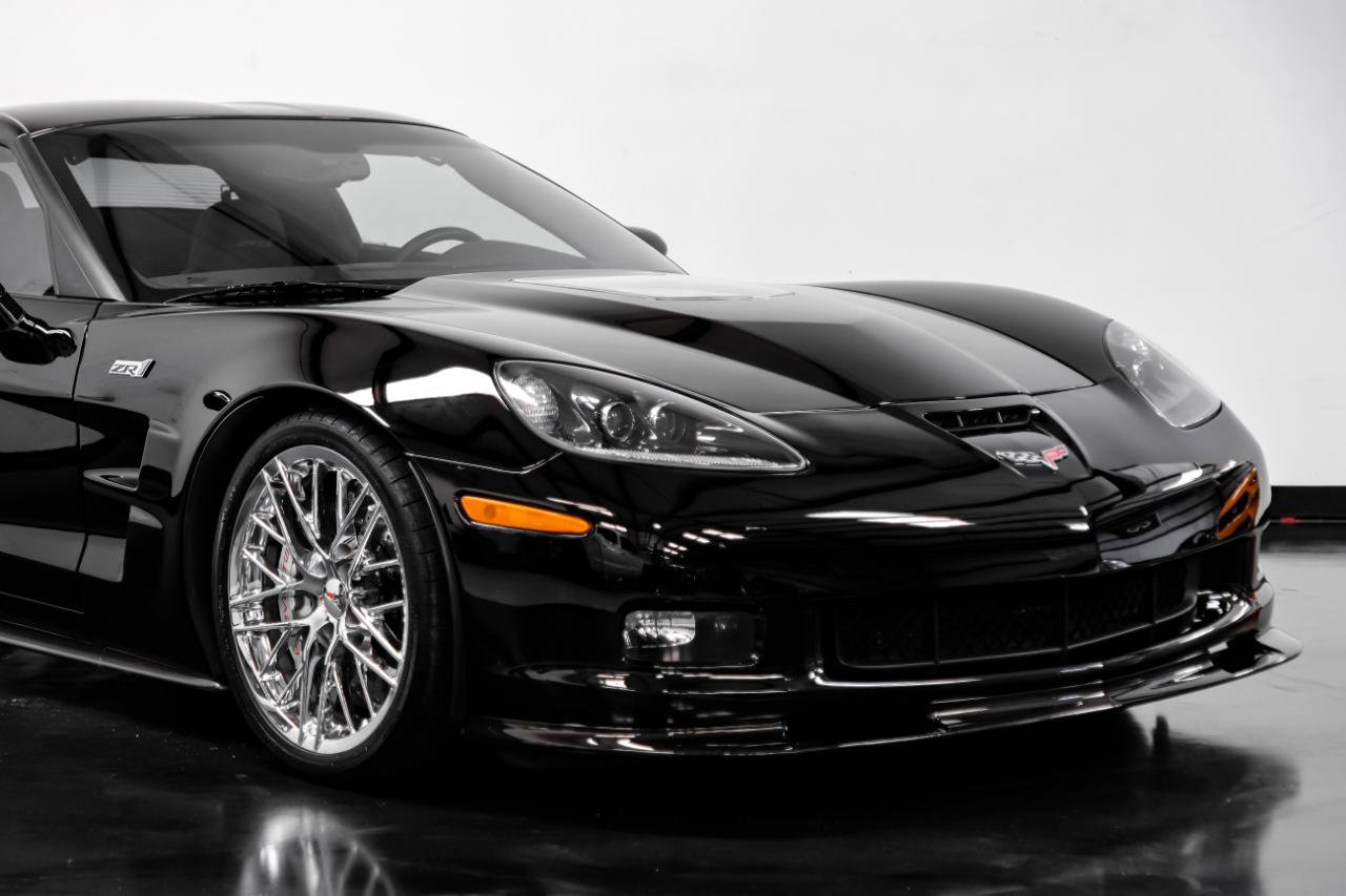 Used 2013 Chevrolet Corvette ZR1 w/ 3ZR Preferred Equipment Group RWD image 6