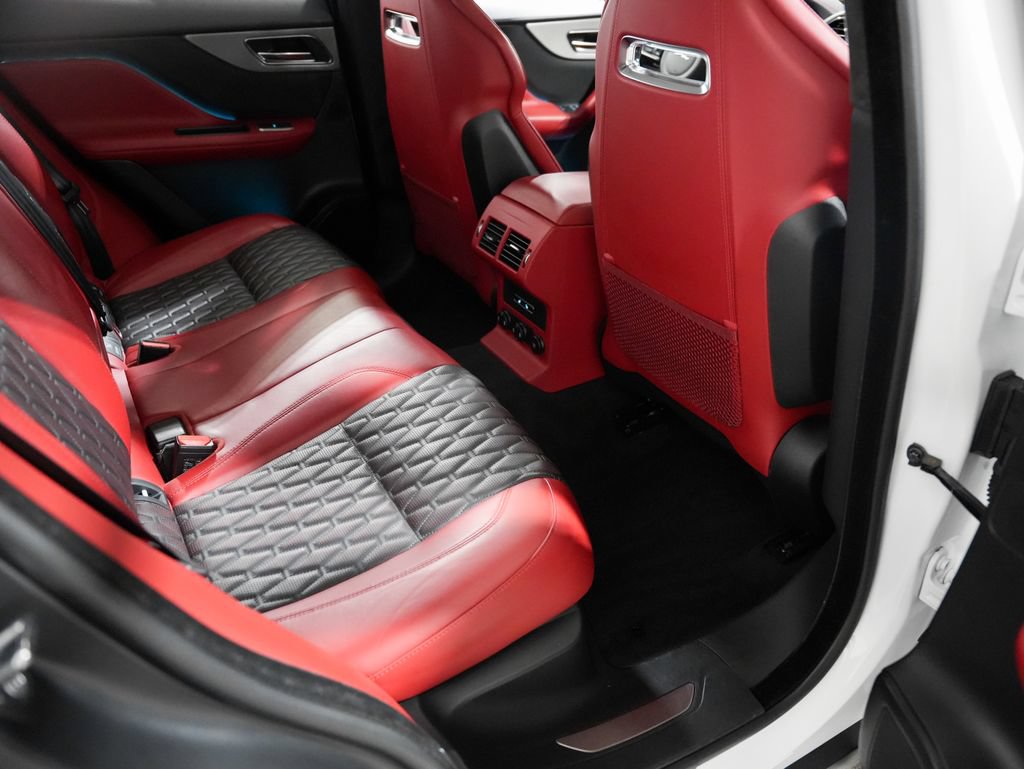 Used 2020 Jaguar F-PACE SVR AWD/4WD image 32