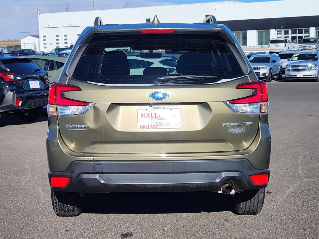 Certified 2023 Subaru Forester Premium image 4