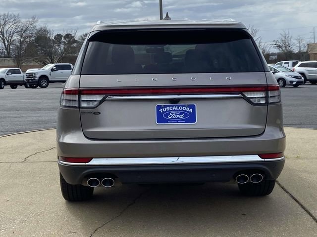 Used 2020 Lincoln Aviator Reserve w/ Elements Package Plus image 2