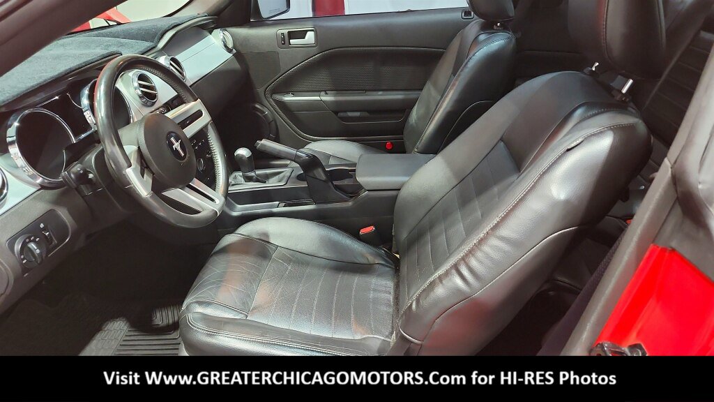 Used 2006 Ford Mustang GT RWD image 37