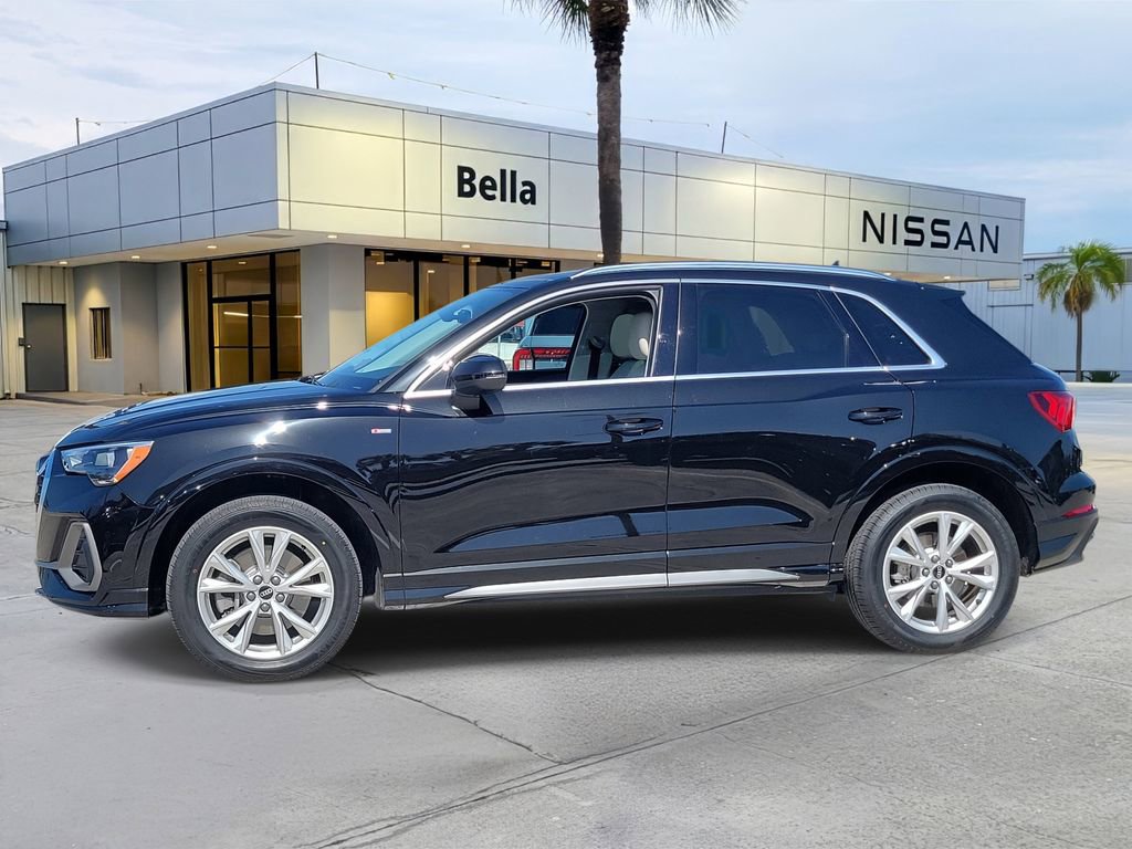 Used 2021 Audi Q3 2.0T Premium image 2