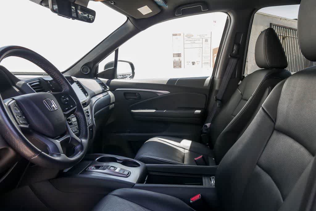 Used 2023 Honda Passport EX-L image 16