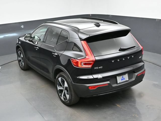 Used 2025 Volvo XC40 B5 Plus AWD/4WD image 48