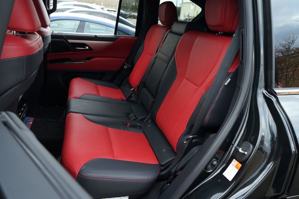 Used 2026 Lexus LX 700h F Sport w/ Accessory Package (Z1) image 18