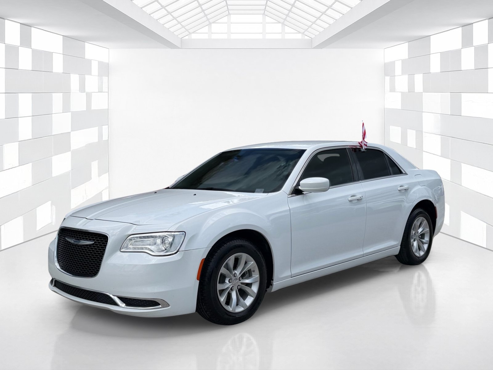 Used 2023 Chrysler 300 Touring RWD image 3