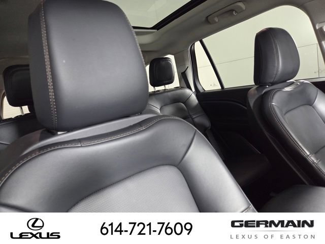 Used 2025 Lincoln Aviator AWD image 19