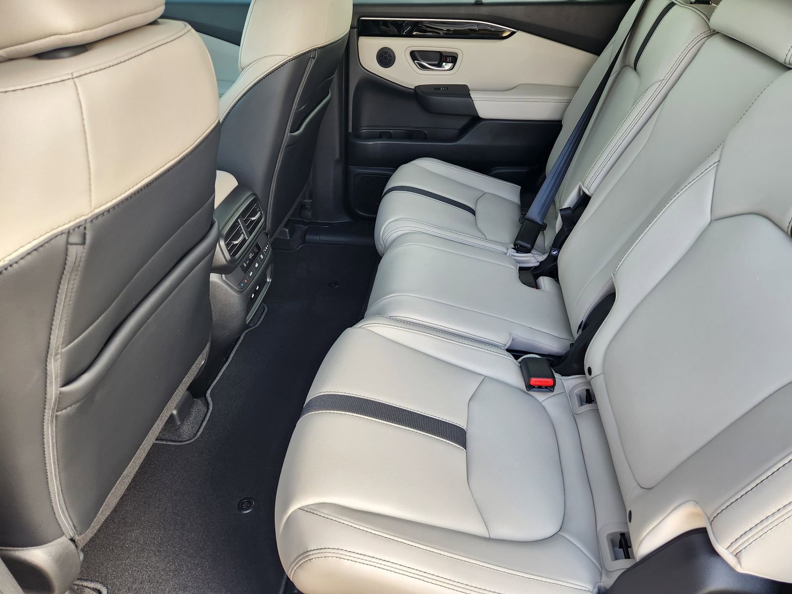 New 2026 Honda Pilot EX-L image 24