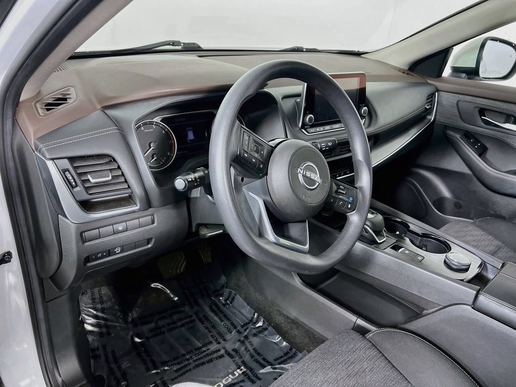 Used 2023 Nissan Rogue SV AWD/4WD image 8