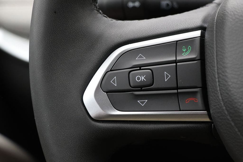 Used 2025 Jeep Compass Limited AWD/4WD image 18