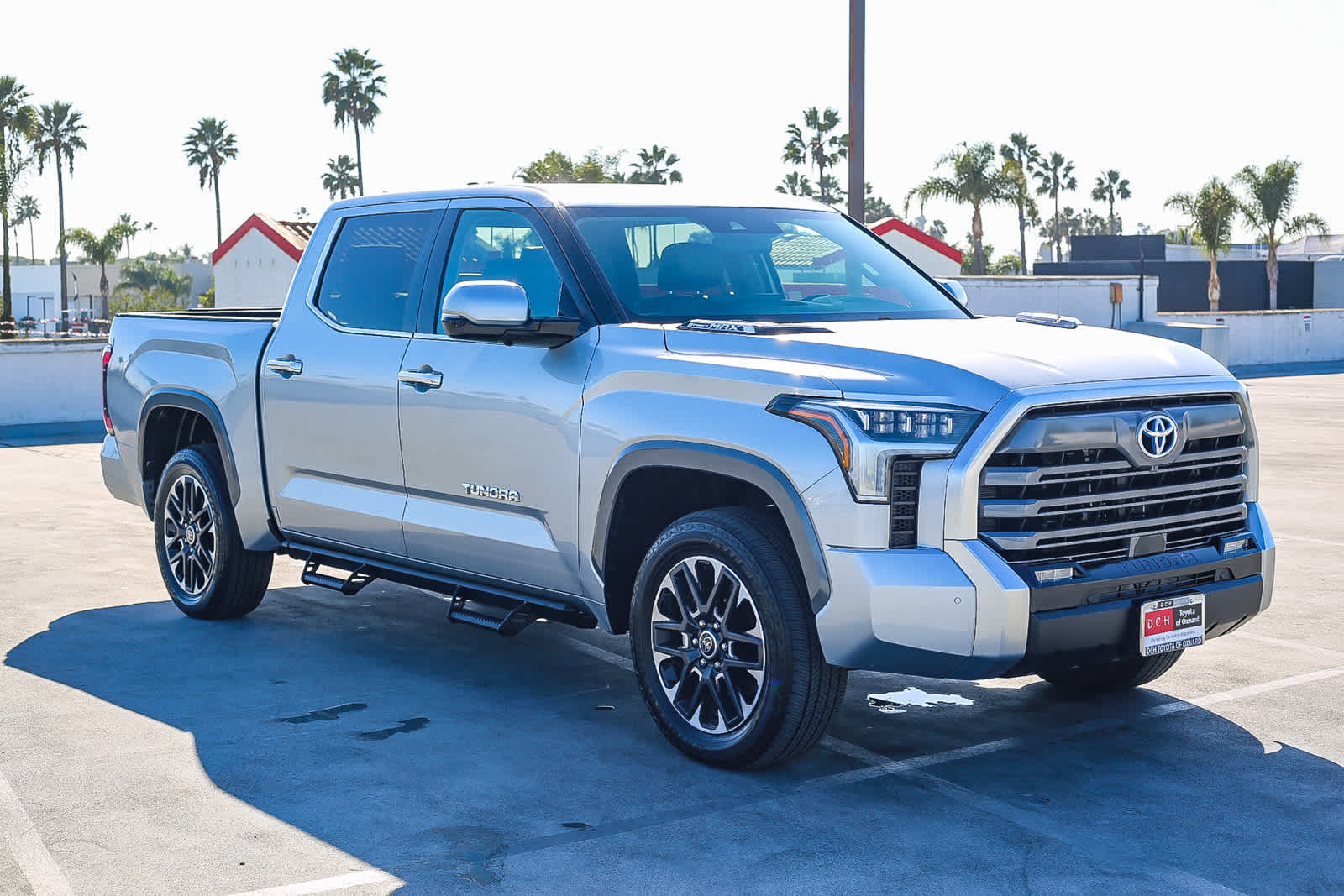 Used 2024 Toyota Tundra Limited AWD/4WD image 4