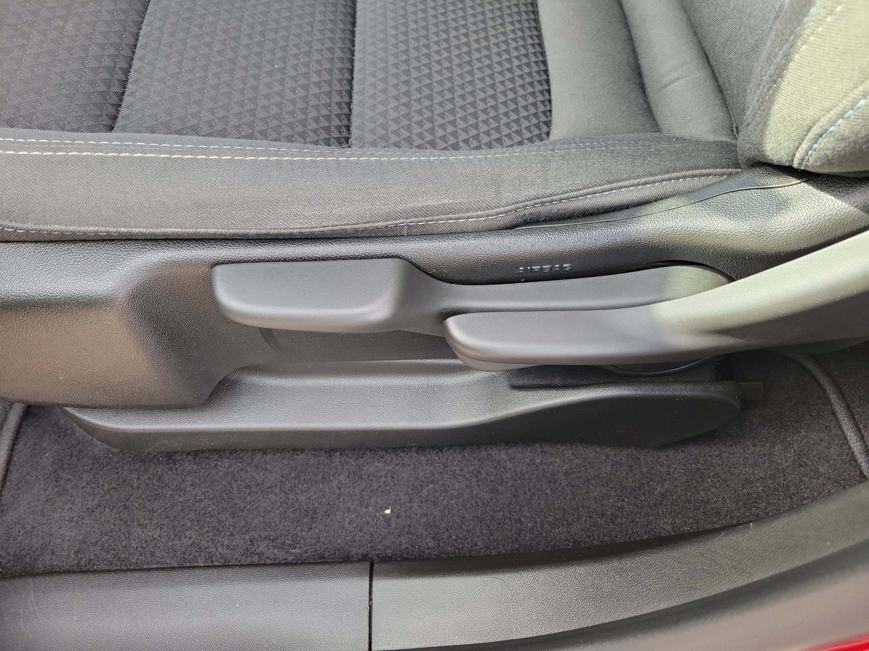 Used 2023 Chevrolet Bolt LT image 15