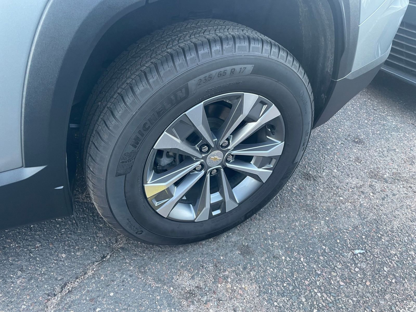 Used 2025 Chevrolet Equinox LT image 29